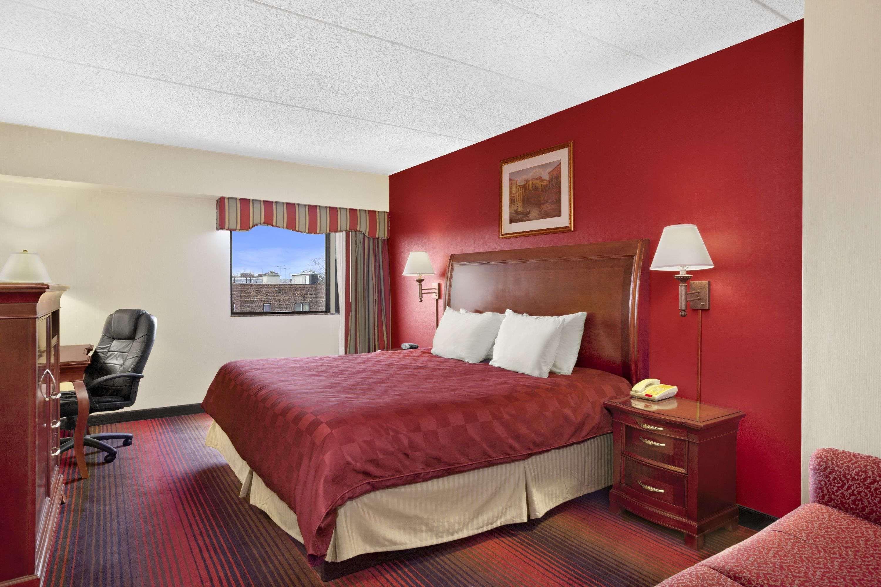 Ramada By Wyndham East Orange Hotel Luaran gambar