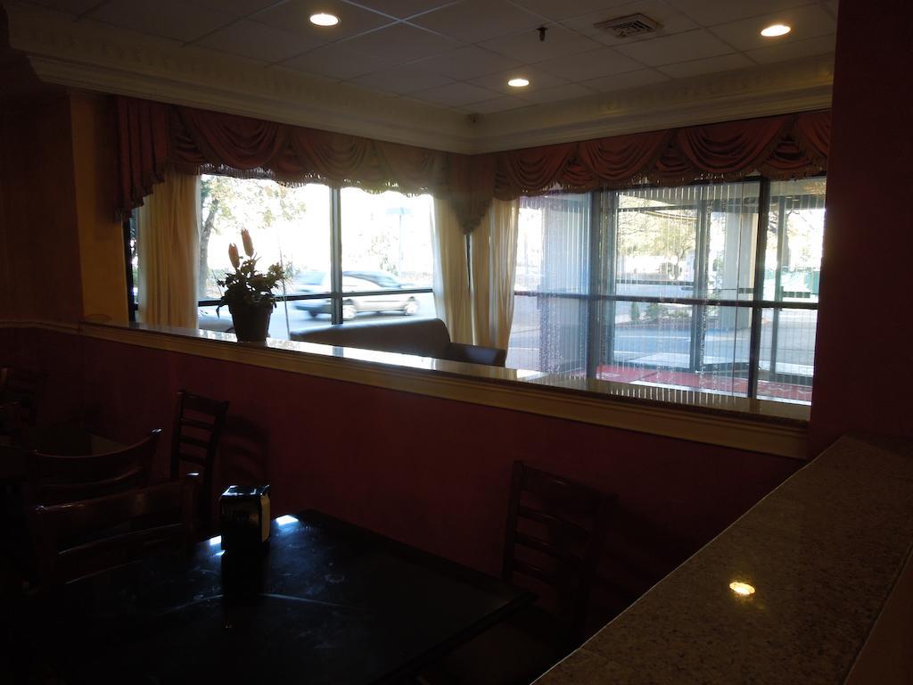 Ramada By Wyndham East Orange Hotel Luaran gambar